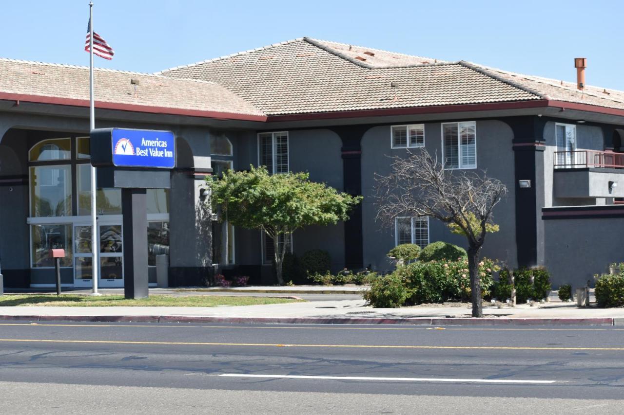 Hotel Baymont By Wyndham Manteca Exterior foto